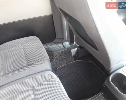 Білий Фольксваген Кадді, об'ємом двигуна 1.6 л та пробігом 156 тис. км за 10500 $, фото 28 на Automoto.ua