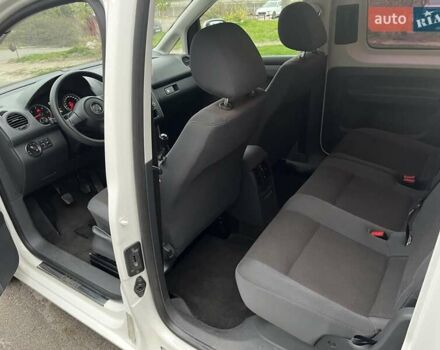 Білий Фольксваген Кадді, об'ємом двигуна 1.6 л та пробігом 355 тис. км за 11700 $, фото 10 на Automoto.ua