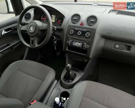 Білий Фольксваген Кадді, об'ємом двигуна 1.6 л та пробігом 355 тис. км за 11700 $, фото 12 на Automoto.ua