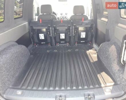 Білий Фольксваген Кадді, об'ємом двигуна 1.6 л та пробігом 156 тис. км за 10500 $, фото 36 на Automoto.ua