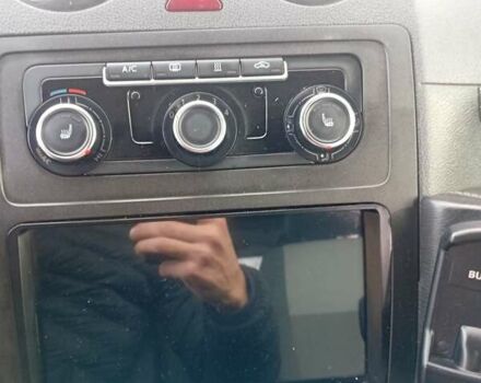 Білий Фольксваген Кадді, об'ємом двигуна 1.6 л та пробігом 324 тис. км за 10200 $, фото 8 на Automoto.ua