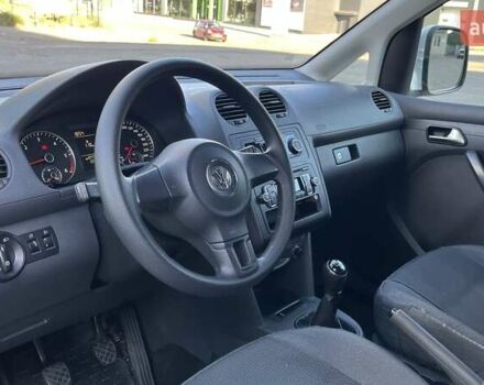 Білий Фольксваген Кадді, об'ємом двигуна 1.6 л та пробігом 223 тис. км за 9700 $, фото 8 на Automoto.ua