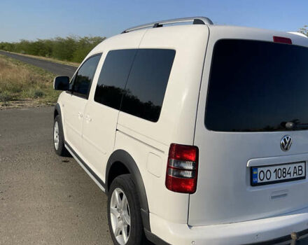 Белый Фольксваген Кадди, объемом двигателя 1.6 л и пробегом 348 тыс. км за 13700 $, фото 8 на Automoto.ua