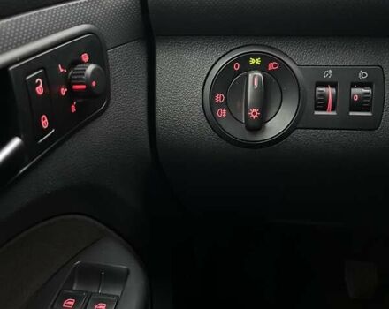 Білий Фольксваген Кадді, об'ємом двигуна 1.6 л та пробігом 355 тис. км за 11700 $, фото 20 на Automoto.ua