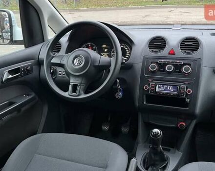 Белый Фольксваген Кадди, объемом двигателя 1.6 л и пробегом 223 тыс. км за 9700 $, фото 12 на Automoto.ua