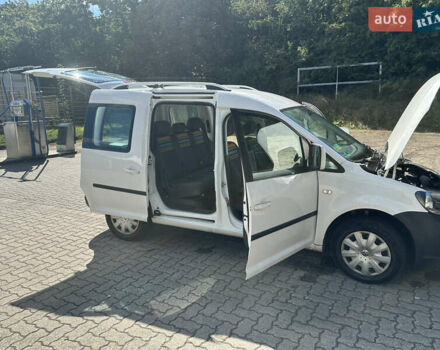 Білий Фольксваген Кадді, об'ємом двигуна 1.6 л та пробігом 286 тис. км за 10500 $, фото 19 на Automoto.ua
