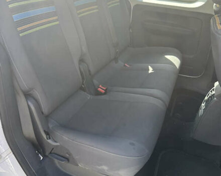 Білий Фольксваген Кадді, об'ємом двигуна 1.6 л та пробігом 286 тис. км за 10500 $, фото 31 на Automoto.ua