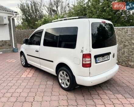 Белый Фольксваген Кадди, объемом двигателя 1.6 л и пробегом 205 тыс. км за 8200 $, фото 4 на Automoto.ua