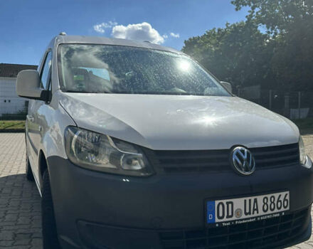 Білий Фольксваген Кадді, об'ємом двигуна 1.6 л та пробігом 286 тис. км за 10500 $, фото 3 на Automoto.ua
