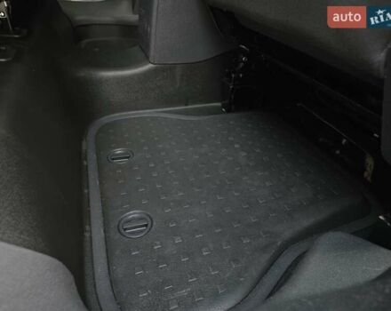 Білий Фольксваген Кадді, об'ємом двигуна 1.6 л та пробігом 243 тис. км за 9500 $, фото 28 на Automoto.ua