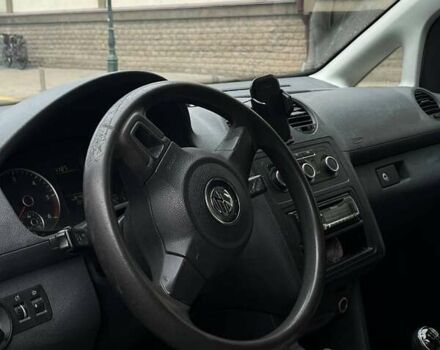 Фольксваген Кадди 2013 в Киеве на Automoto.ua Белый Фольксваген Кадди, объемом двигателя 1.6 л и пробегом 297 тыс. км за 10500 $, фото 2 на Automoto.ua
