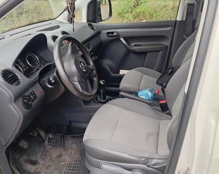 Білий Фольксваген Кадді, об'ємом двигуна 1.6 л та пробігом 324 тис. км за 10200 $, фото 4 на Automoto.ua