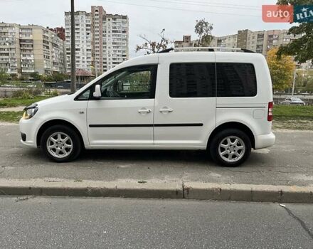 Білий Фольксваген Кадді, об'ємом двигуна 1.6 л та пробігом 355 тис. км за 11700 $, фото 4 на Automoto.ua