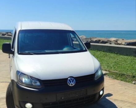 Белый Фольксваген Кадди, объемом двигателя 2 л и пробегом 220 тыс. км за 10000 $, фото 1 на Automoto.ua