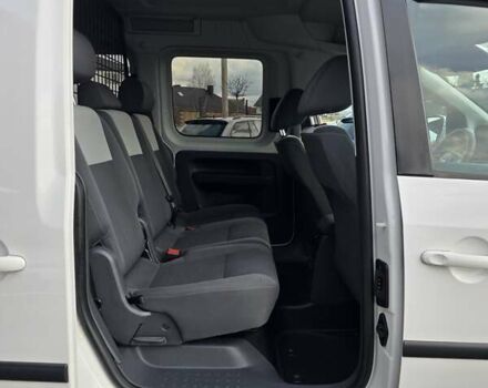 Білий Фольксваген Кадді, об'ємом двигуна 1.6 л та пробігом 243 тис. км за 9500 $, фото 30 на Automoto.ua