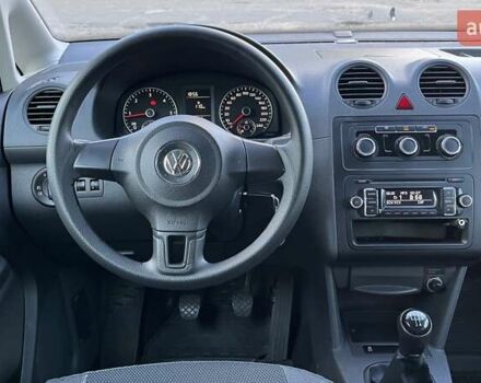 Білий Фольксваген Кадді, об'ємом двигуна 1.6 л та пробігом 223 тис. км за 9700 $, фото 13 на Automoto.ua