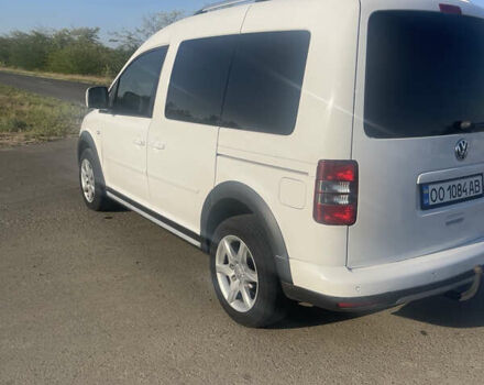 Белый Фольксваген Кадди, объемом двигателя 1.6 л и пробегом 348 тыс. км за 13700 $, фото 4 на Automoto.ua