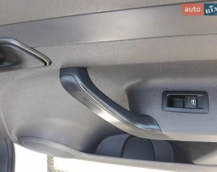 Білий Фольксваген Кадді, об'ємом двигуна 1.6 л та пробігом 156 тис. км за 10500 $, фото 17 на Automoto.ua