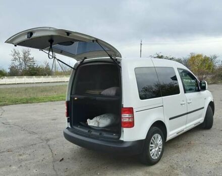 Білий Фольксваген Кадді, об'ємом двигуна 1.6 л та пробігом 182 тис. км за 12500 $, фото 3 на Automoto.ua