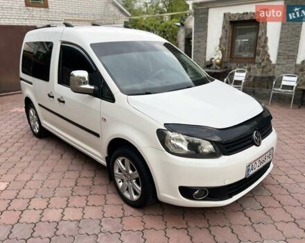 Белый Фольксваген Кадди, объемом двигателя 1.6 л и пробегом 205 тыс. км за 8200 $, фото 7 на Automoto.ua