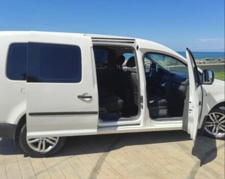 Белый Фольксваген Кадди, объемом двигателя 2 л и пробегом 220 тыс. км за 10000 $, фото 14 на Automoto.ua