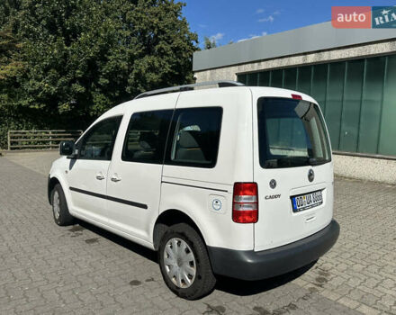 Білий Фольксваген Кадді, об'ємом двигуна 1.6 л та пробігом 286 тис. км за 10500 $, фото 7 на Automoto.ua