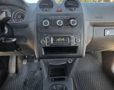 Белый Фольксваген Кадди, объемом двигателя 2 л и пробегом 259 тыс. км за 12500 $, фото 15 на Automoto.ua