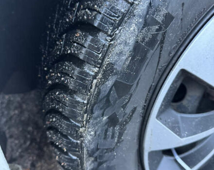 Белый Фольксваген Кадди, объемом двигателя 1.6 л и пробегом 418 тыс. км за 9900 $, фото 19 на Automoto.ua