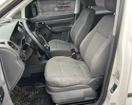 Белый Фольксваген Кадди, объемом двигателя 1.6 л и пробегом 328 тыс. км за 9950 $, фото 48 на Automoto.ua