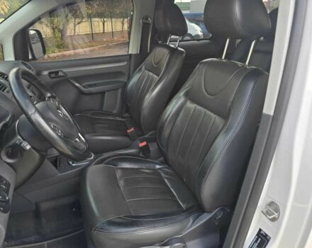 Фольксваген Кадди 2014 в Хмельницком на Automoto.ua Белый Фольксваген Кадди, объемом двигателя 2 л и пробегом 253 тыс. км за 11999 $, фото 7 на Automoto.ua