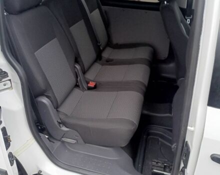 Белый Фольксваген Кадди, объемом двигателя 1.6 л и пробегом 265 тыс. км за 9500 $, фото 7 на Automoto.ua