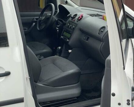 Фольксваген Кадди 2014 в Хмельницком на Automoto.ua Белый Фольксваген Кадди, объемом двигателя 1.6 л и пробегом 310 тыс. км за 10900 $, фото 9 на Automoto.ua