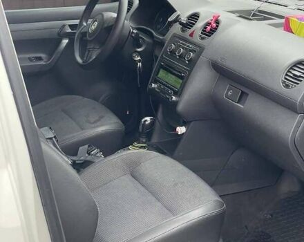 Фольксваген Кадди 2014 в Хмельницком на Automoto.ua Белый Фольксваген Кадди, объемом двигателя 1.6 л и пробегом 310 тыс. км за 10900 $, фото 10 на Automoto.ua