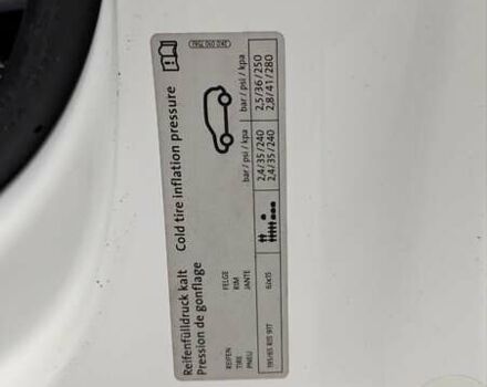 Белый Фольксваген Кадди, объемом двигателя 1.6 л и пробегом 350 тыс. км за 11200 $, фото 41 на Automoto.ua