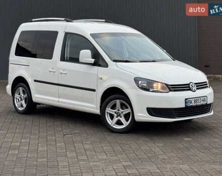 Белый Фольксваген Кадди, объемом двигателя 1.6 л и пробегом 227 тыс. км за 11500 $, фото 4 на Automoto.ua