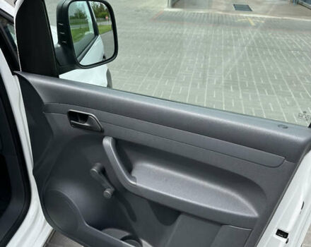 Фольксваген Кадді 2014 у Києві на Automoto.ua Білий Фольксваген Кадді, об'ємом двигуна 1.2 л та пробігом 141 тис. км за 9000 $, фото 20 на Automoto.ua