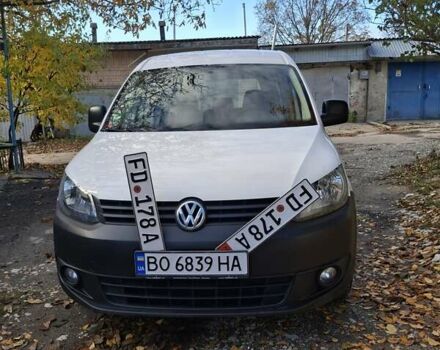 Белый Фольксваген Кадди, объемом двигателя 1.6 л и пробегом 228 тыс. км за 11950 $, фото 2 на Automoto.ua
