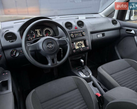 Белый Фольксваген Кадди, объемом двигателя 1.6 л и пробегом 227 тыс. км за 11500 $, фото 17 на Automoto.ua