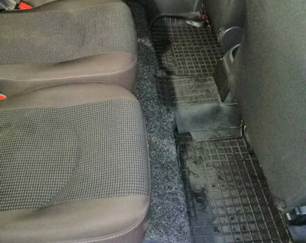 Білий Фольксваген Кадді, об'ємом двигуна 1.6 л та пробігом 323 тис. км за 8300 $, фото 12 на Automoto.ua