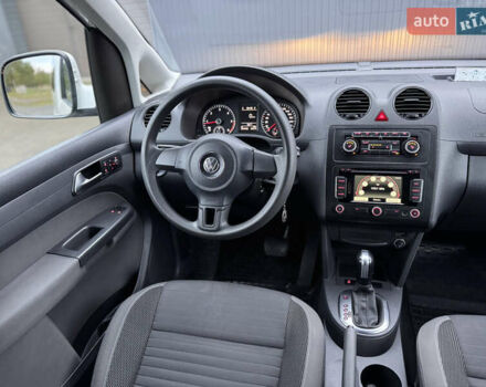 Белый Фольксваген Кадди, объемом двигателя 1.6 л и пробегом 227 тыс. км за 11500 $, фото 21 на Automoto.ua