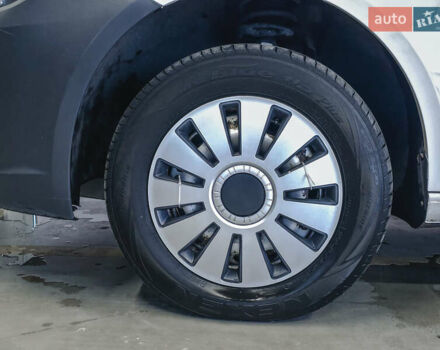 Белый Фольксваген Кадди, объемом двигателя 1.6 л и пробегом 298 тыс. км за 6600 $, фото 9 на Automoto.ua