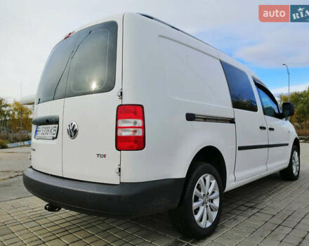 Белый Фольксваген Кадди, объемом двигателя 1.6 л и пробегом 323 тыс. км за 9700 $, фото 4 на Automoto.ua