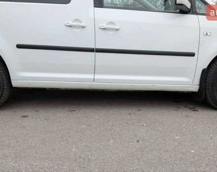 Белый Фольксваген Кадди, объемом двигателя 1.6 л и пробегом 350 тыс. км за 11200 $, фото 19 на Automoto.ua