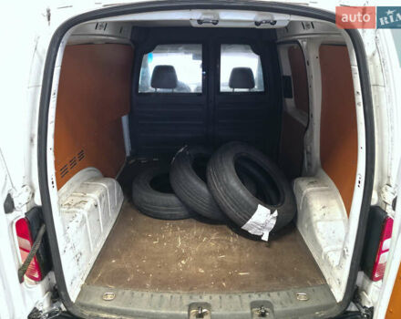 Белый Фольксваген Кадди, объемом двигателя 1.6 л и пробегом 298 тыс. км за 6600 $, фото 21 на Automoto.ua