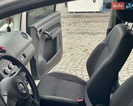 Фольксваген Кадди 2014 в Хмельницком на Automoto.ua Белый Фольксваген Кадди, объемом двигателя 1.6 л и пробегом 310 тыс. км за 10900 $, фото 7 на Automoto.ua