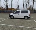 Белый Фольксваген Кадди, объемом двигателя 1.6 л и пробегом 315 тыс. км за 9200 $, фото 3 на Automoto.ua