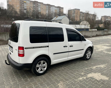 Белый Фольксваген Кадди, объемом двигателя 1.6 л и пробегом 328 тыс. км за 9950 $, фото 20 на Automoto.ua