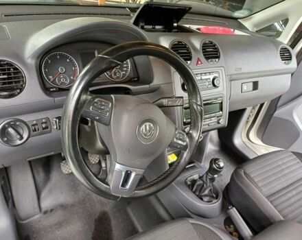 Белый Фольксваген Кадди, объемом двигателя 2 л и пробегом 210 тыс. км за 2750 $, фото 4 на Automoto.ua