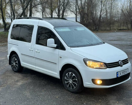Белый Фольксваген Кадди, объемом двигателя 1.6 л и пробегом 418 тыс. км за 9900 $, фото 6 на Automoto.ua