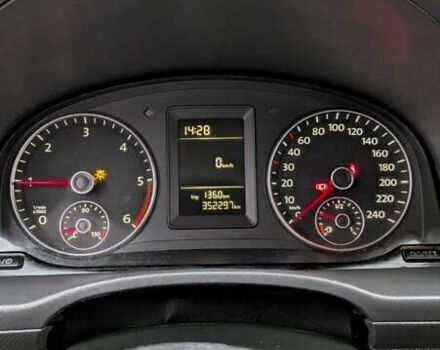 Белый Фольксваген Кадди, объемом двигателя 1.6 л и пробегом 350 тыс. км за 11200 $, фото 36 на Automoto.ua